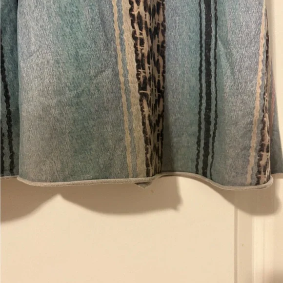 Teeki Blue and White Patterned Flare Pants - Picture 10 of 10